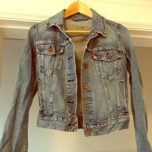 Levi’s Women’s Small Denim Jacket